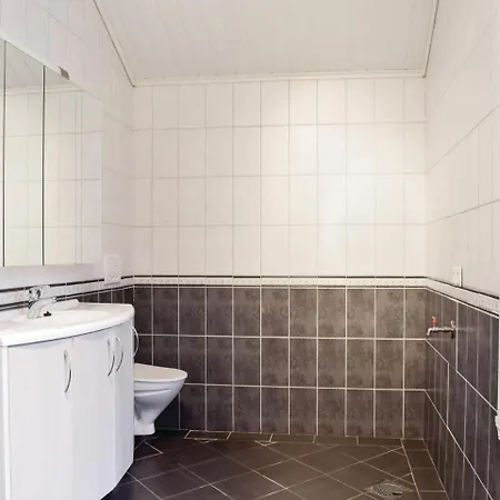 Three-bedroom Holiday In Lundegrend Holiday home Grimsland