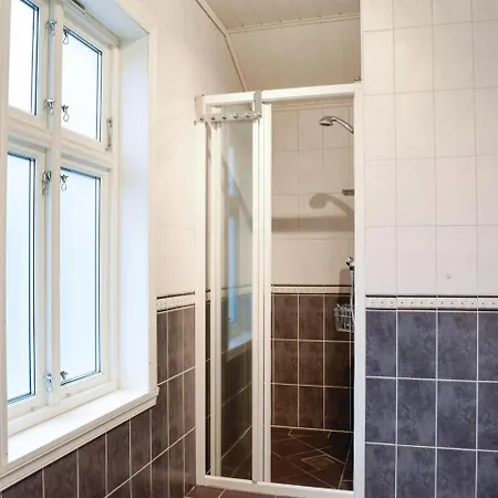 Three-bedroom Holiday In Lundegrend